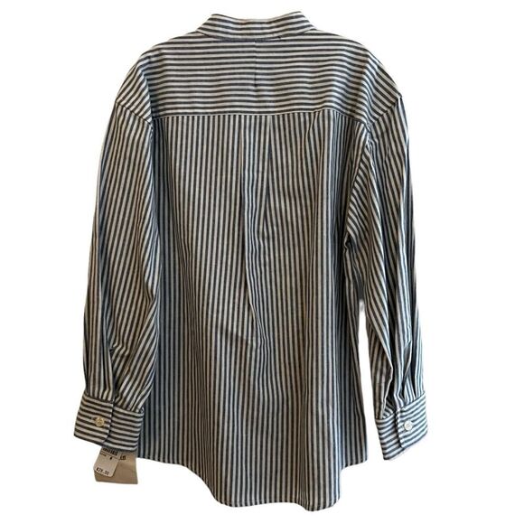 😊 3/$30 
TALBOTS BOYS NWT button down Size Medium big boys - Picture 2 of 11